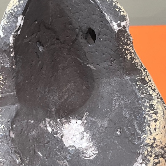 Gray and White Skull Decor Set - Picture 13 of 15